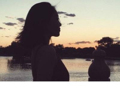 微信朋友圈短句说说伤感到哭