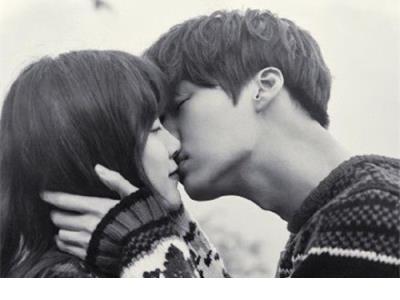 微信朋友圈短句说说伤感到哭