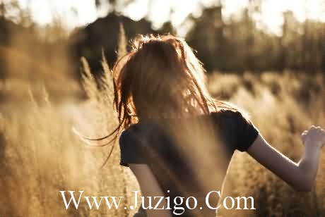 微信很拽的个性签名(很潮又很火的超级拽的签名)