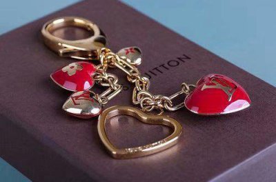 ​简洁的伤心爱情句子95条