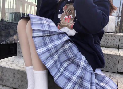 ​情侣间高情商撩人情话(爱你的人土味情话高级撩人)