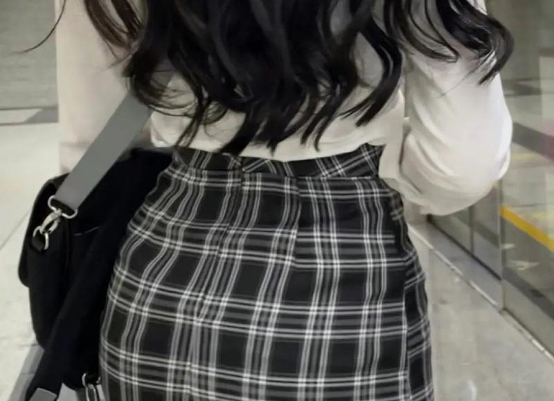 套路女生的小情话（套路情话小姐姐）