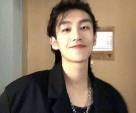 较新社会小伙经典语录 抖音酷到爆的句子