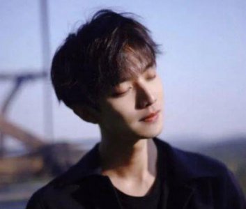 ​爱情不离不弃的句子 表达对爱情不离不弃的句子(精选77句)