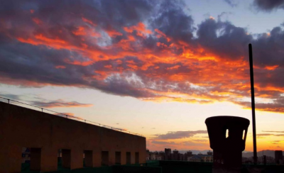​雨天朋友圈高质量句子 适合雨天发的简短句子