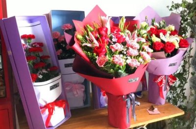 ​收到鲜花的幽默句子 收到鲜花的心情说说