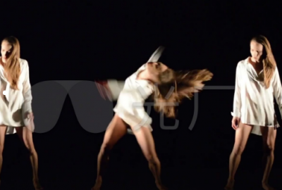 ​想哭又很压抑,烦躁,突然一刻心酸的句子