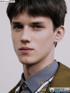 ​简单又暖心的晚安心语（一句简短晚安励志句子）