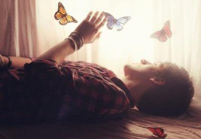 ​浪漫唯美的爱情句子（关于爱情的唯美句子短句）