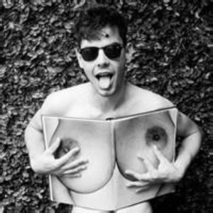 ​一句话打动人心爱情 爱的句子大全[24句]