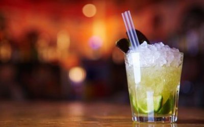 ​情感图片带字伤感（情感语录图片快手）